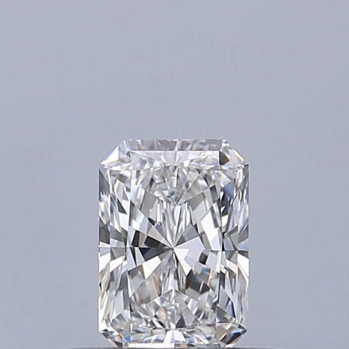 0.32 carat Radiant diamond E IF 