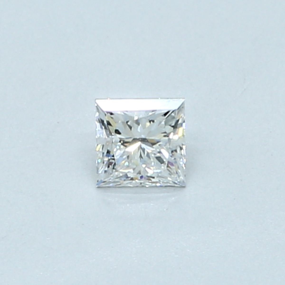 0.23 carat Princess diamond D  VVS2