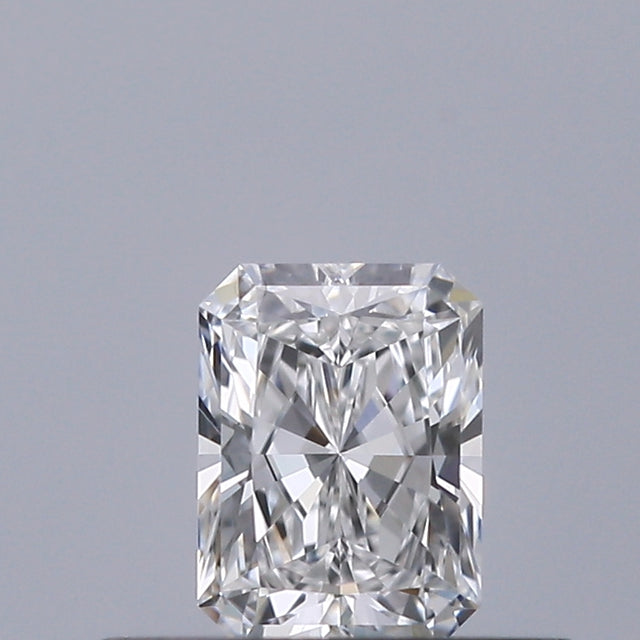 0.31 carat Radiant diamond E VVS1 