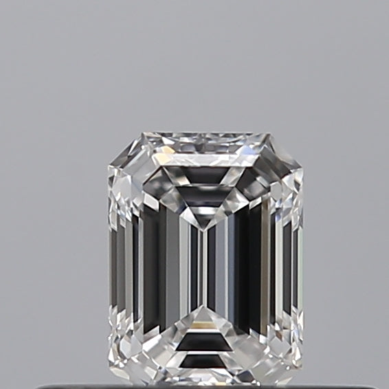 0.30 carat Emerald diamond D VS1 