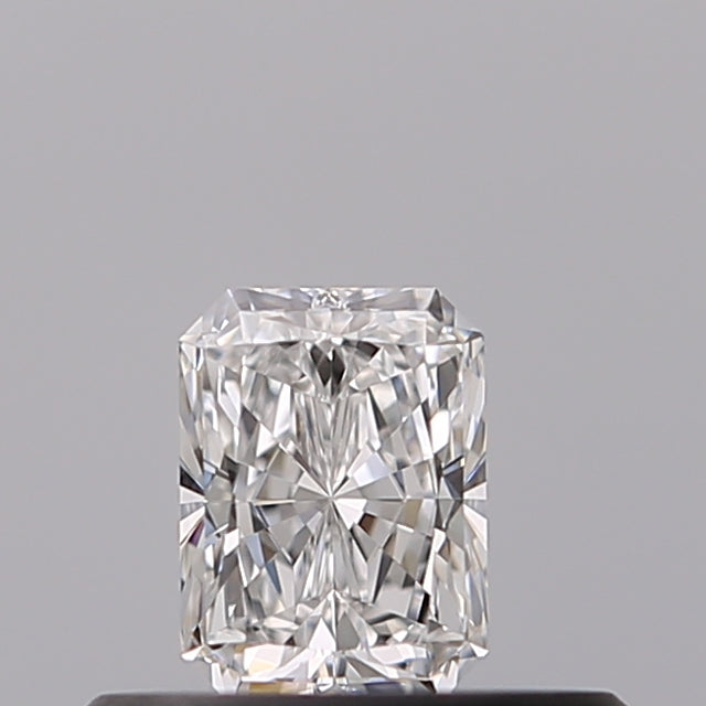 0.30 carat Radiant diamond D VVS2 