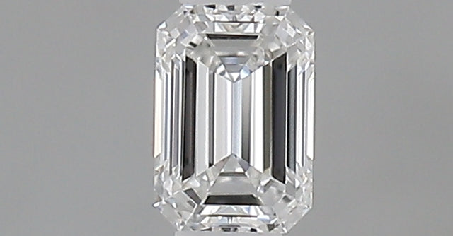 0.23 carat Emerald diamond E IF 