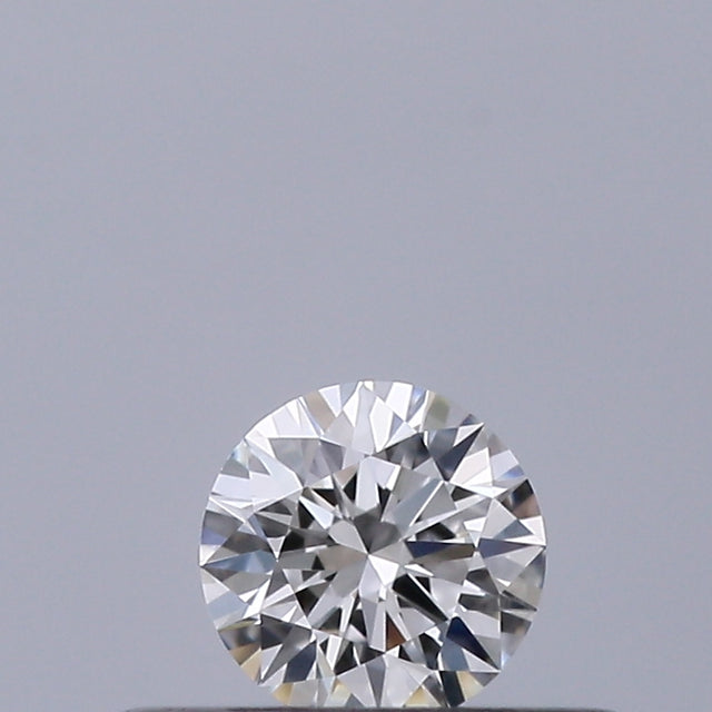 0.18 carat Round diamond E IF Excellent