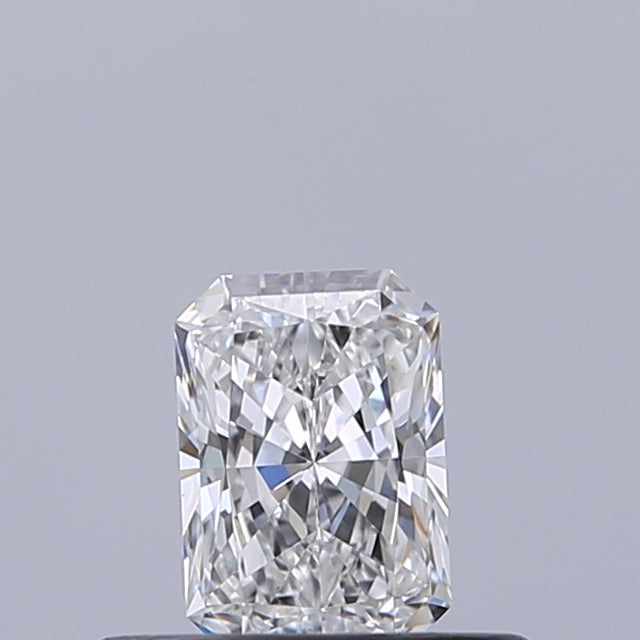 0.30 carat Radiant diamond E VVS1 