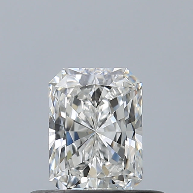 0.40 carat Radiant diamond E VVS2 