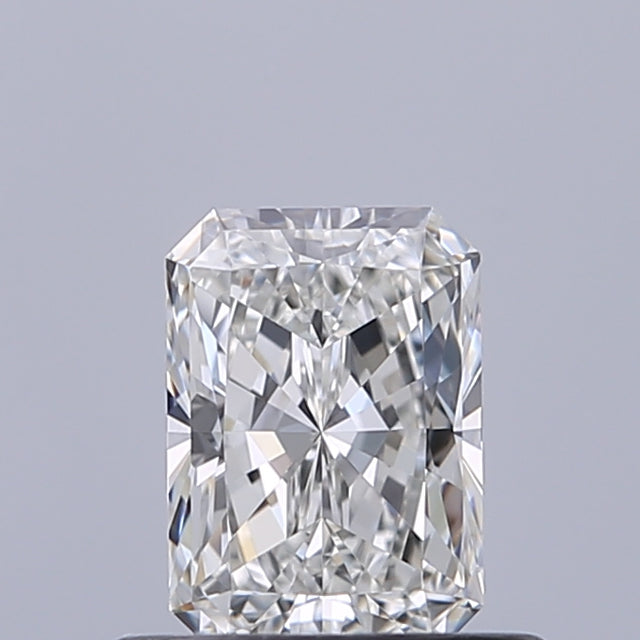 0.51 carat Radiant diamond G IF 