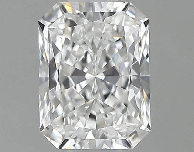 0.61 carat Radiant diamond E VVS2 