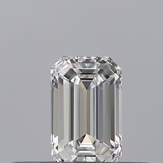 0.23 carat Emerald diamond E VS2 