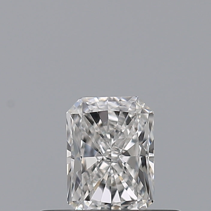 0.30 carat Radiant diamond E  VVS2