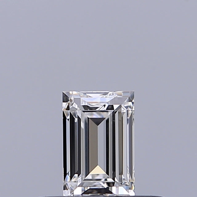 0.28 carat Baguette diamond E VVS1 
