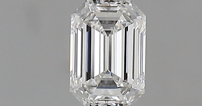 0.33 carat Emerald diamond E VS1 