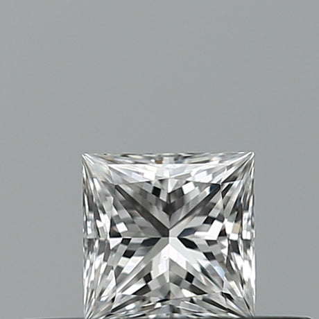 0.24 carat Princess diamond E VVS2 