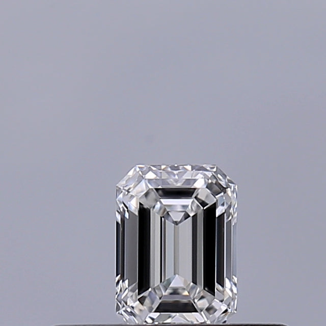 0.23 carat Emerald diamond E VS1 