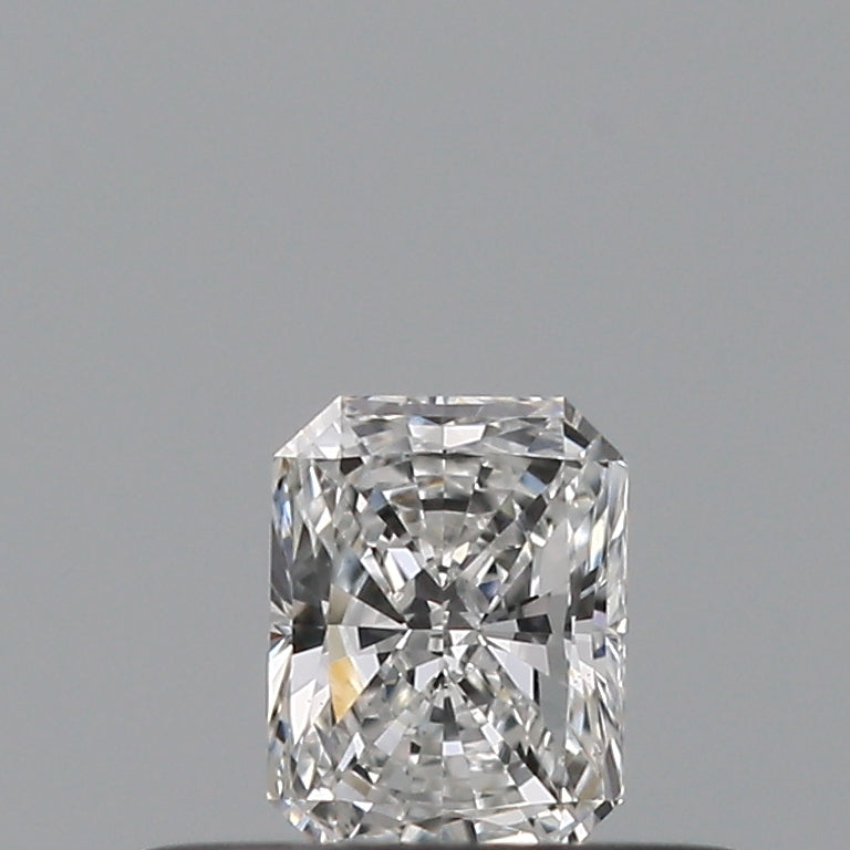 0.23 carat Radiant diamond E  VS2