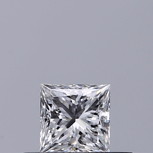 0.30 carat Princess diamond E VVS1 