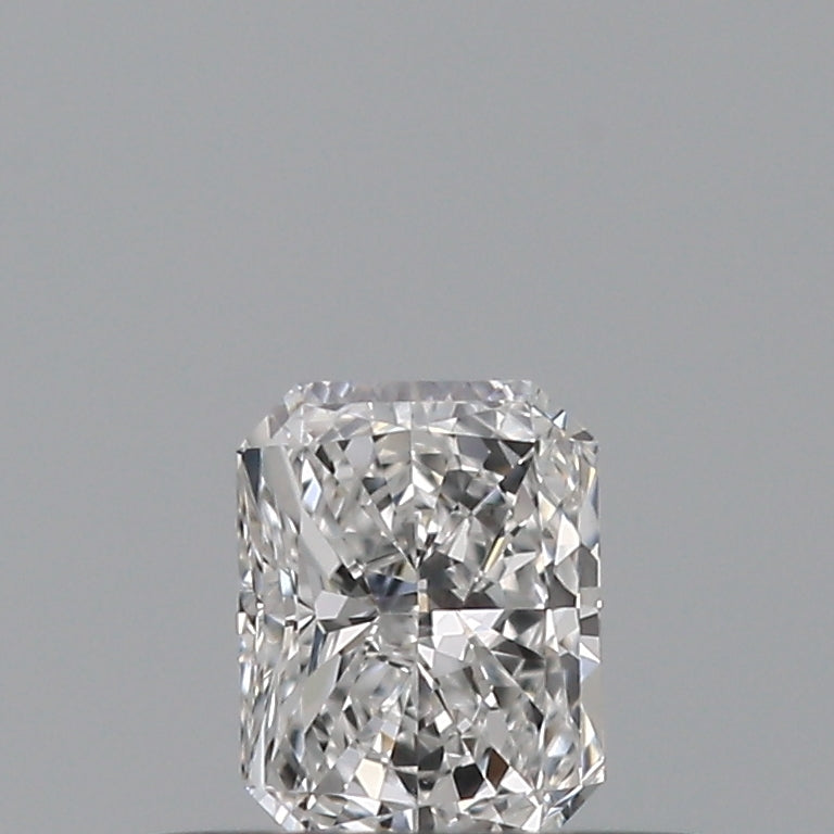 0.26 carat Radiant diamond E  VVS2