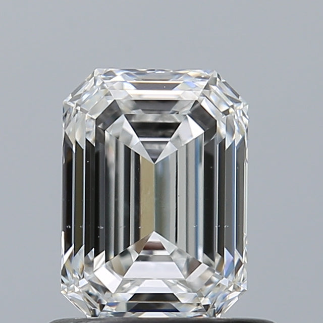 0.82 carat Emerald diamond D VS2 