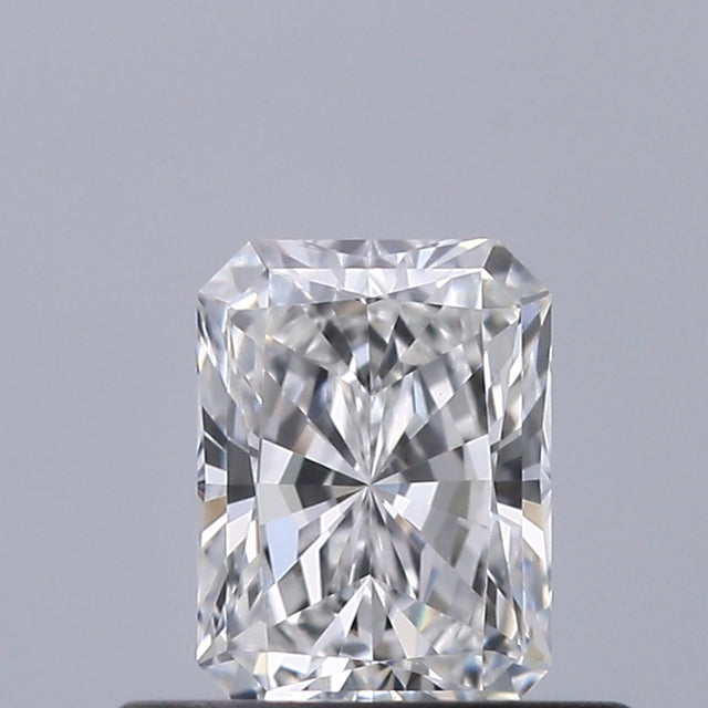 0.41 carat Radiant diamond E VVS1 