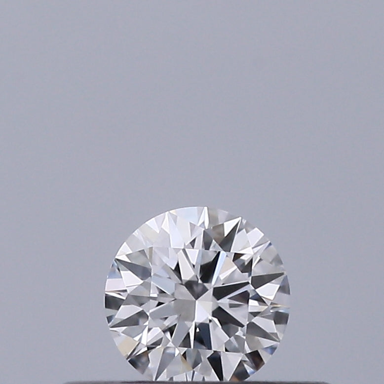 0.18 carat Round diamond D VVS2 Excellent