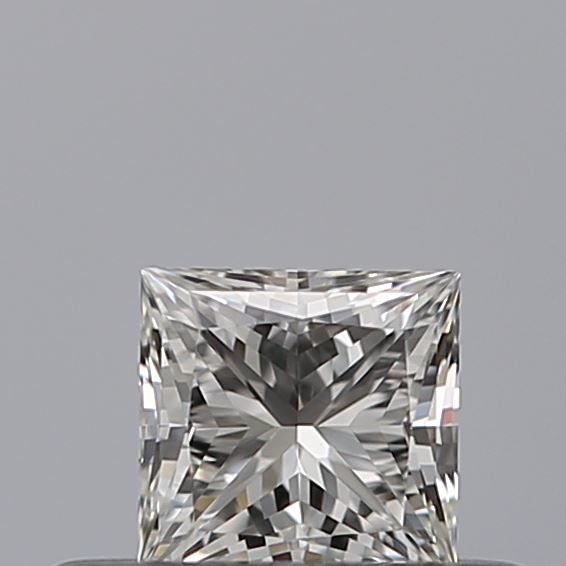 0.28 carat Princess diamond G VVS1 