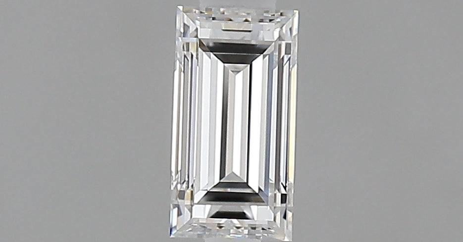 0.44 carat Baguette diamond E  VVS2