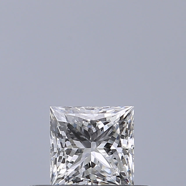 0.32 carat Princess diamond E VVS1 