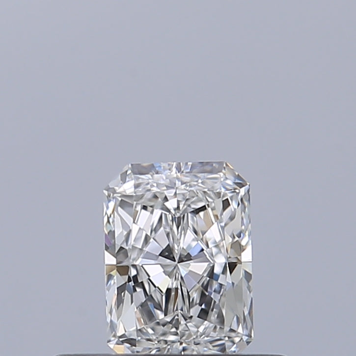 0.30 carat Radiant diamond E VVS1 