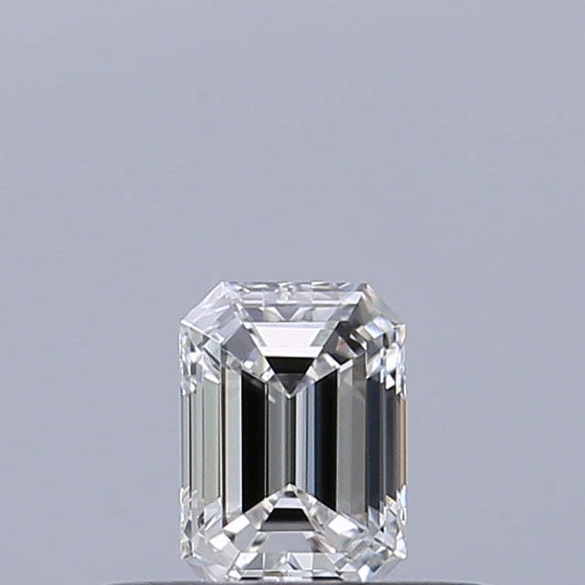 0.23 carat Emerald diamond E VVS2 