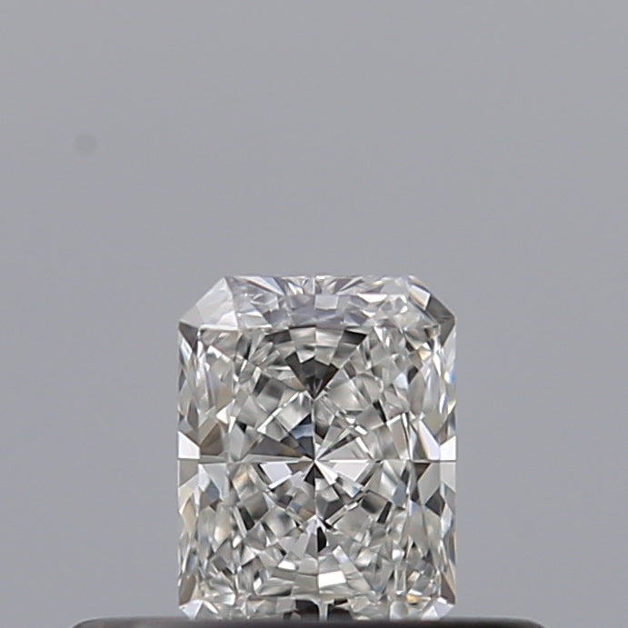 0.24 carat Radiant diamond E VVS1 
