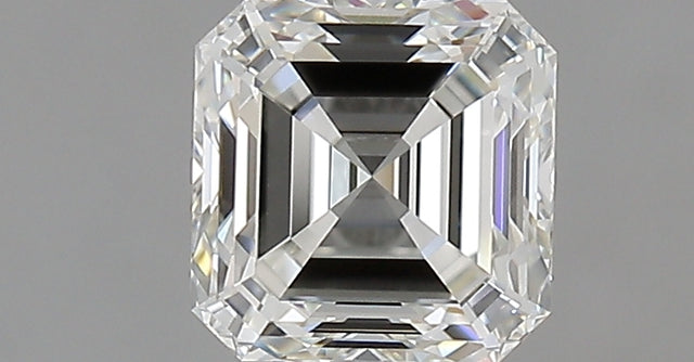 0.90 carat Emerald diamond H VVS1 