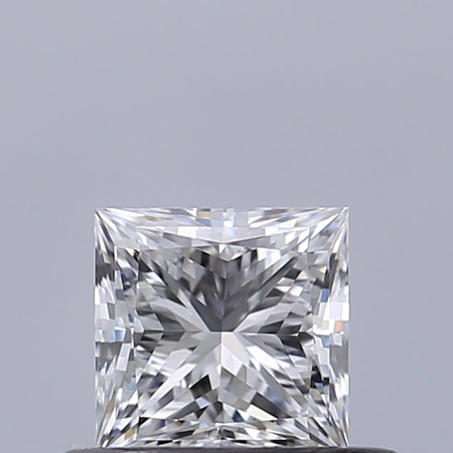 0.40 carat Princess diamond E VVS2 