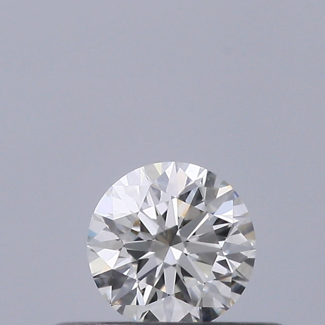 0.24 carat Round diamond E VVS2 Excellent