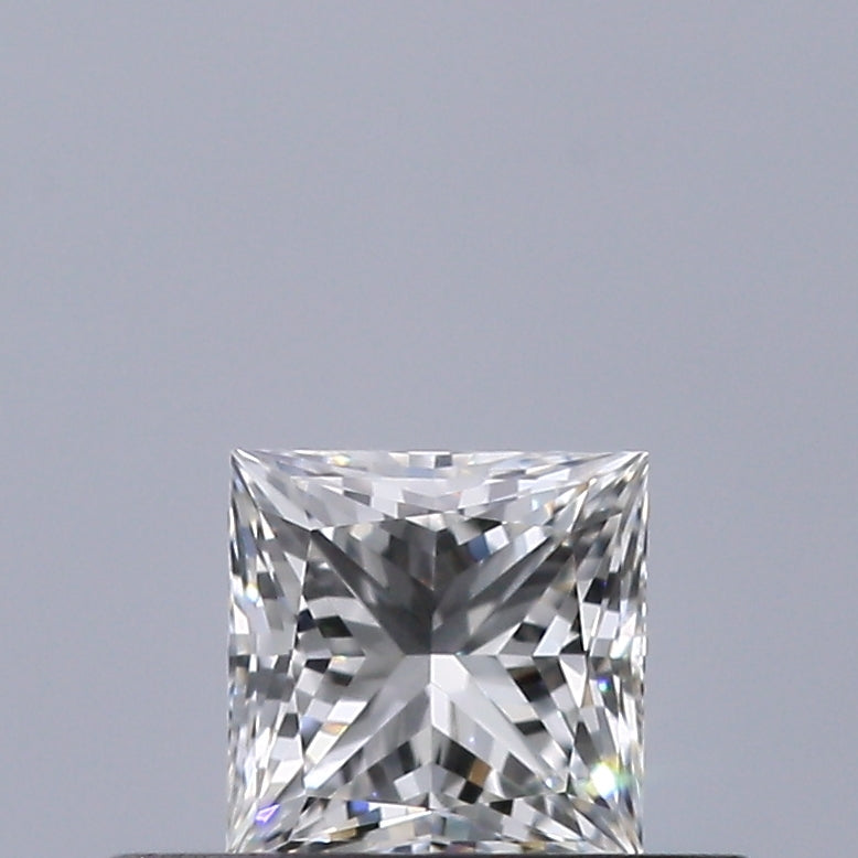 0.32 carat Princess diamond H VVS2 