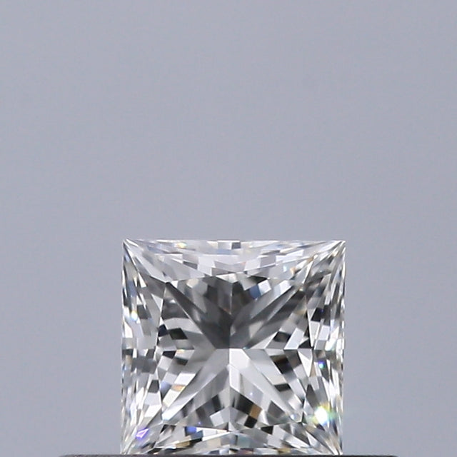 0.32 carat Princess diamond H VVS2 