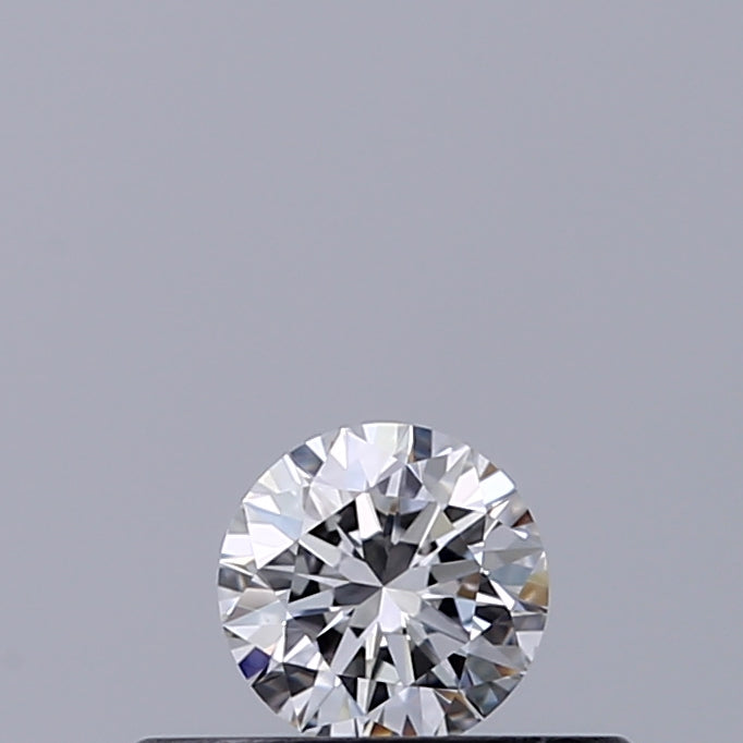 0.18 carat Round diamond F VVS2 Excellent