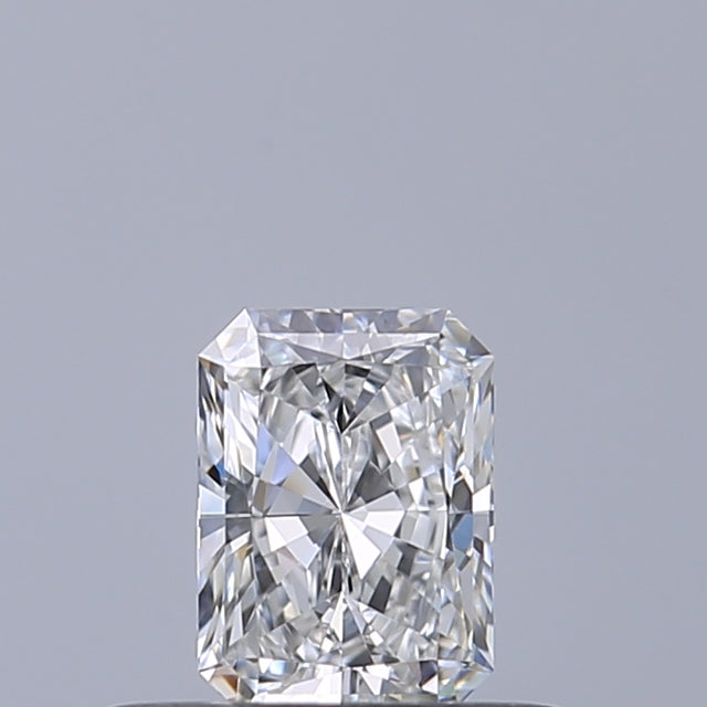 0.31 carat Radiant diamond D VVS2 