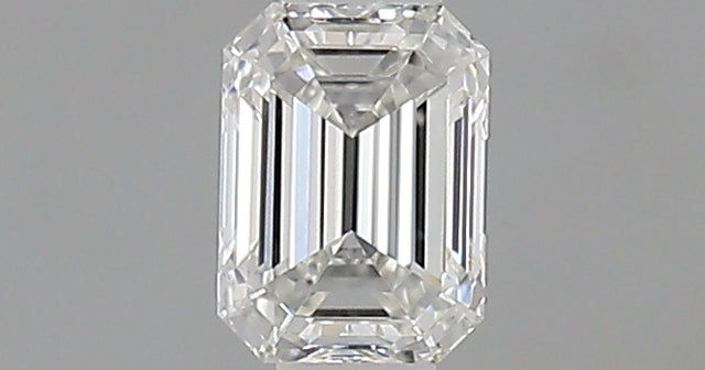 0.30 carat Emerald diamond G VVS1 