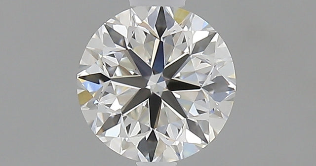 0.70 carat Round diamond F VVS2 VeryGood