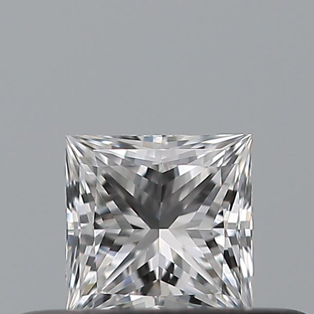 0.23 carat Princess diamond E  VVS1