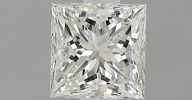 0.75 carat Princess diamond I VVS1 Excellent