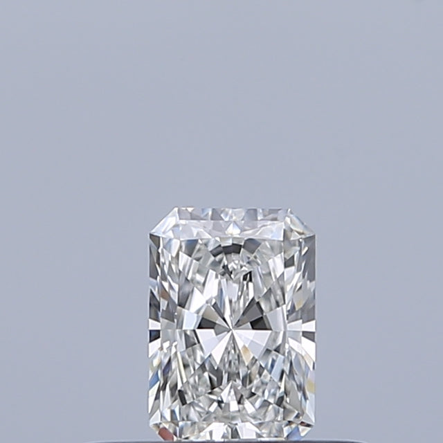 0.24 carat Radiant diamond F VVS1 