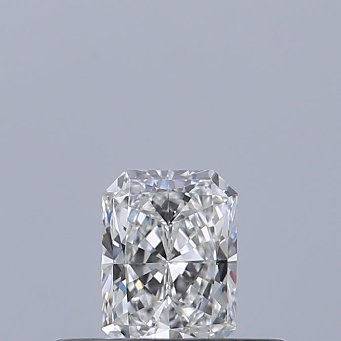 0.23 carat Radiant diamond E IF 