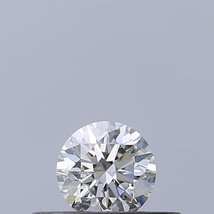 0.18 carat Round diamond F VVS2 Excellent