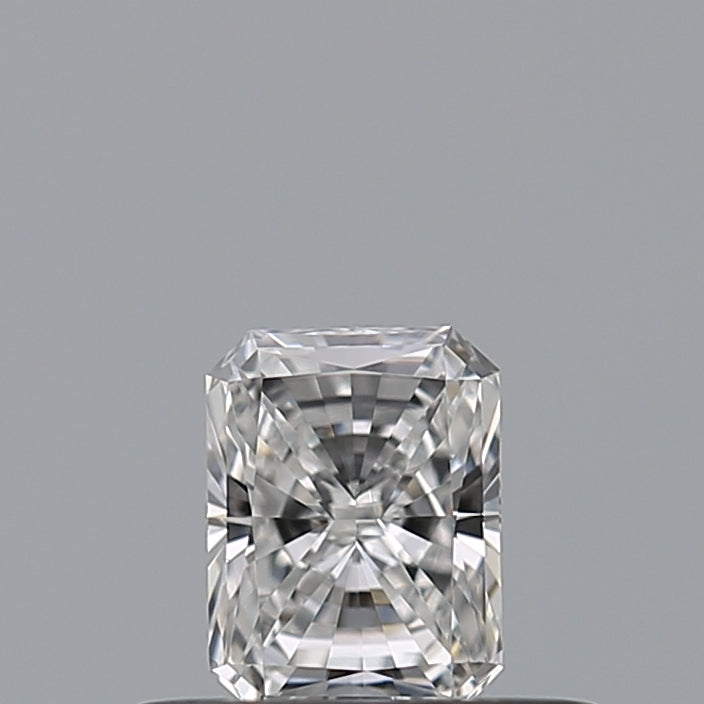 0.28 carat Radiant diamond E  VS1