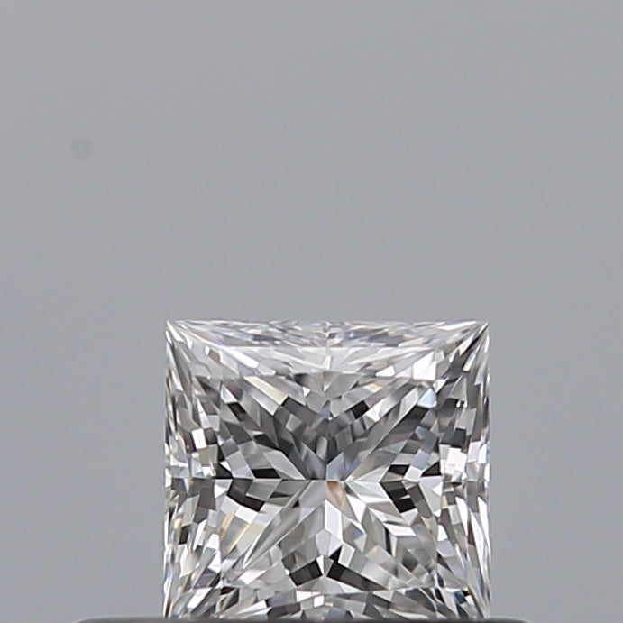 0.32 carat Princess diamond D VVS2 