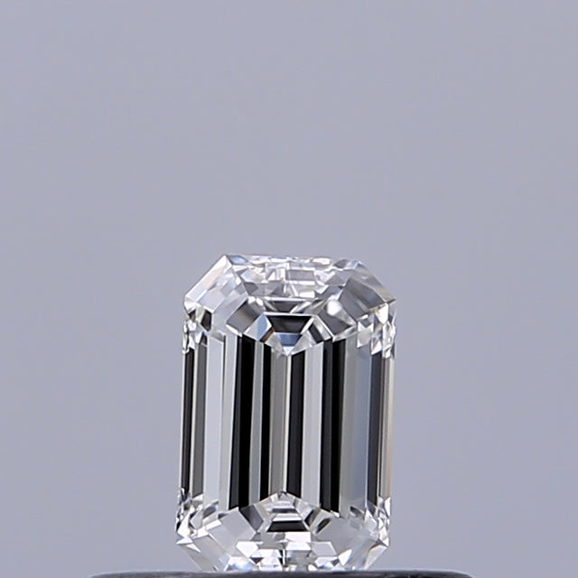 0.24 carat Emerald diamond E VVS2 