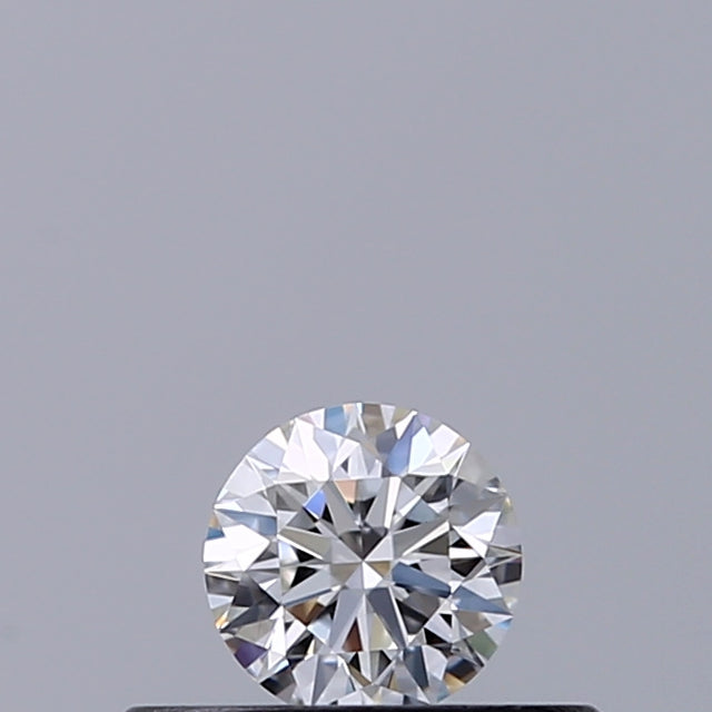 0.18 carat Round diamond G IF Excellent
