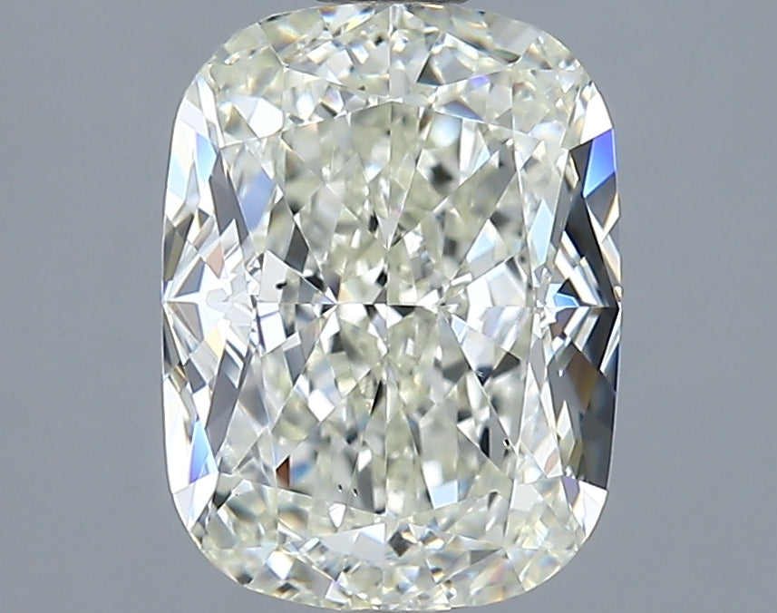 3.01 carat Cushion diamond J VS2 