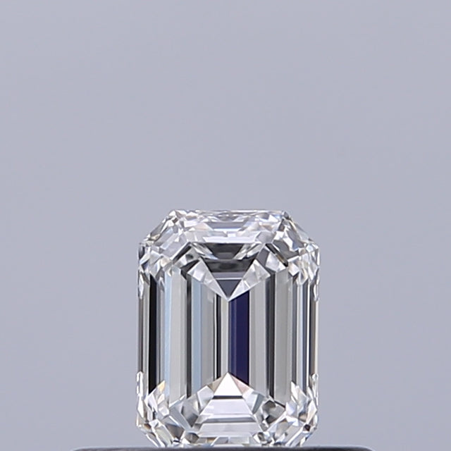 0.30 carat Emerald diamond E IF 
