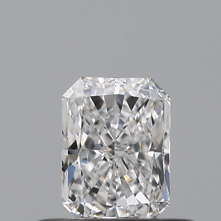 0.40 carat Radiant diamond D  VVS1